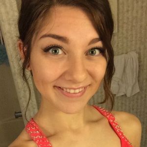 Meet your Posher, Christina